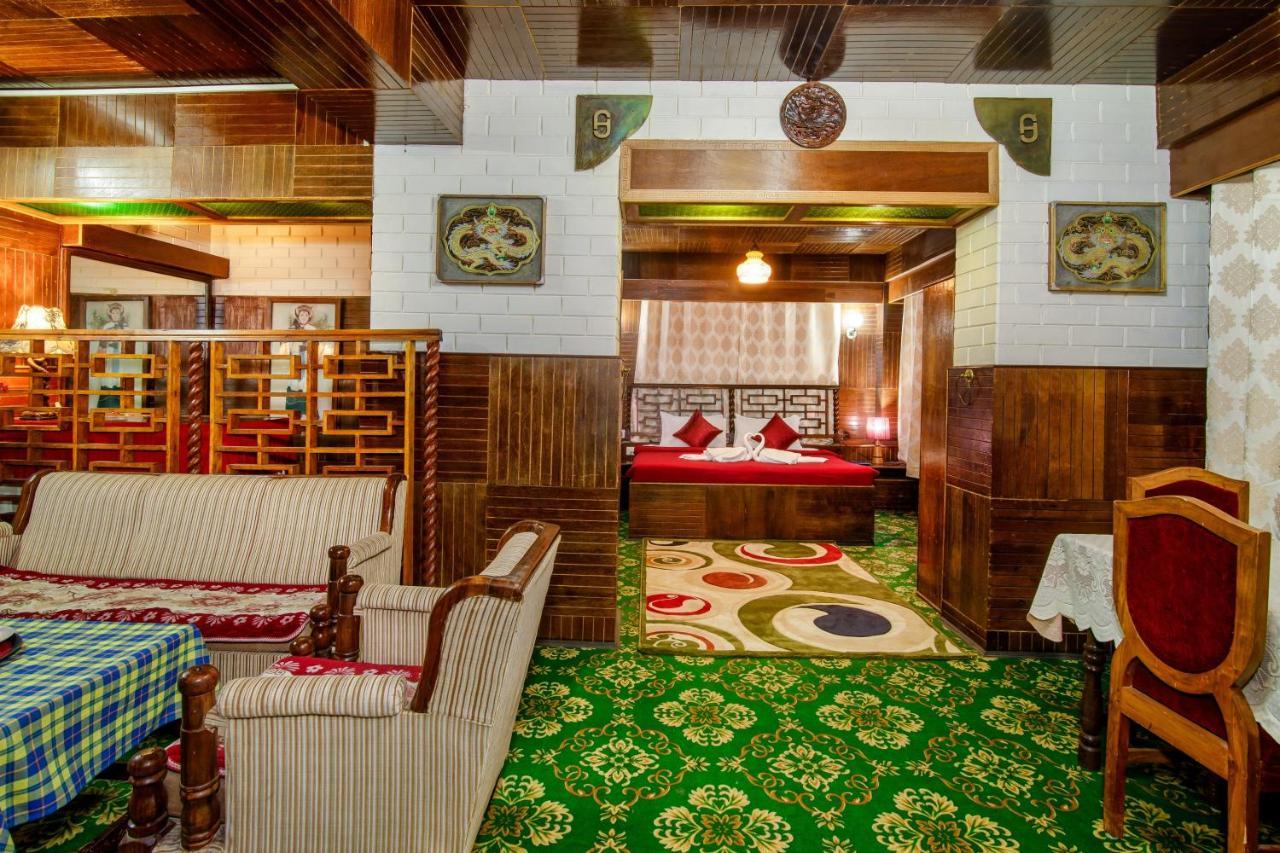 Montis Soyang Premium Heritage Hotel Gangtok Kültér fotó