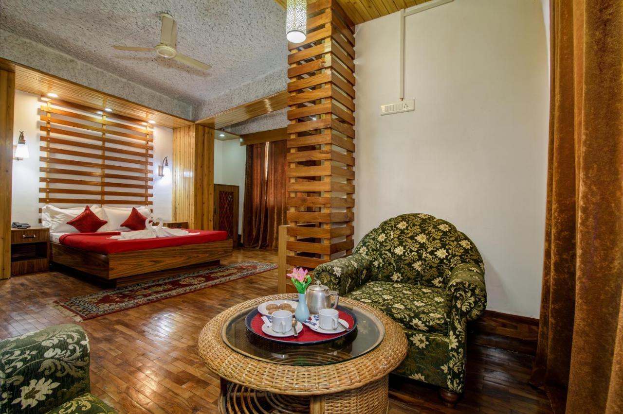 Montis Soyang Premium Heritage Hotel Gangtok Kültér fotó